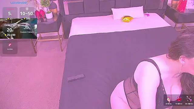 Snapshot of Rosse52 chatting on February 1, 3:52 am Rosse52 online show from February 1, 3:52 am