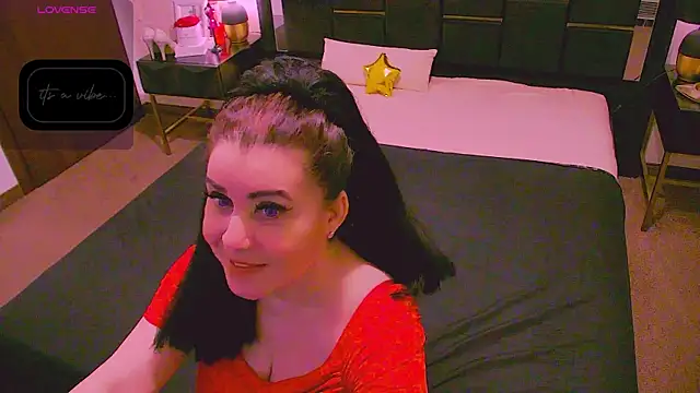 Snapshot of Rosse52 chatting on February 5, 12:20 am Rosse52 online show from February 5, 12:20 am