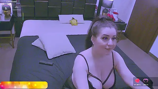 Snapshot of Rosse52 chatting on February 21, 12:38 am Rosse52 online show from February 21, 12:38 am