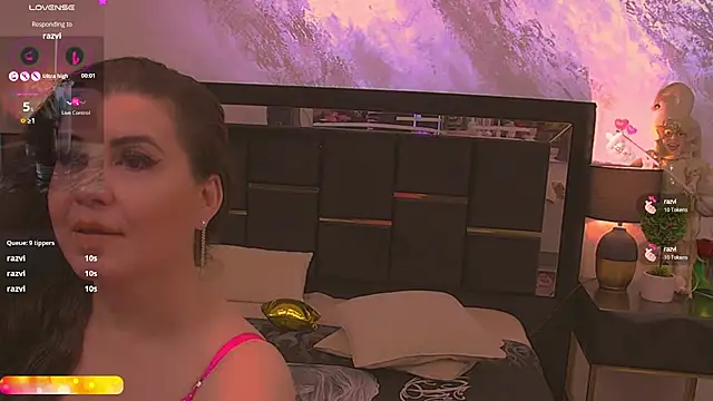 Snapshot of Rosse52 chatting on March 7, 2:36 am Rosse52 online show from March 7, 2:36 am