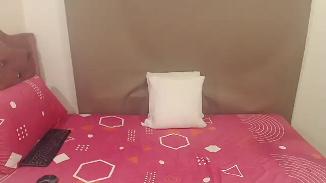 kimberlyjamexxx online show from March 28, 4:45 am