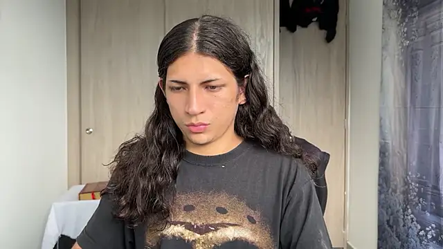 Snapshot of gabriel__manson chatting on October 1, 8:15 pm gabriel manson online show from October 1, 8:15 pm