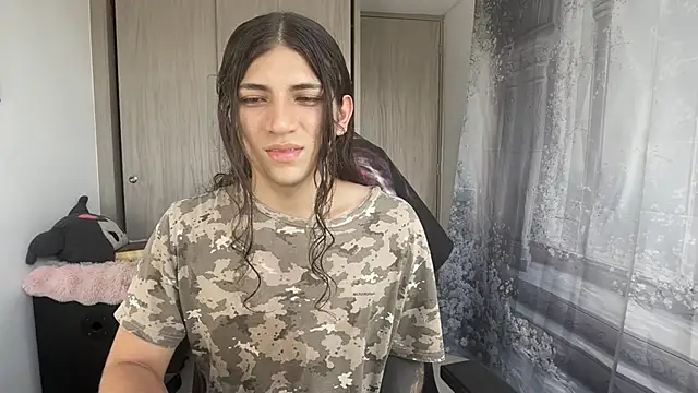 Snapshot of gabriel__manson chatting on January 18, 10:24 pm gabriel manson online show from January 18, 10:24 pm