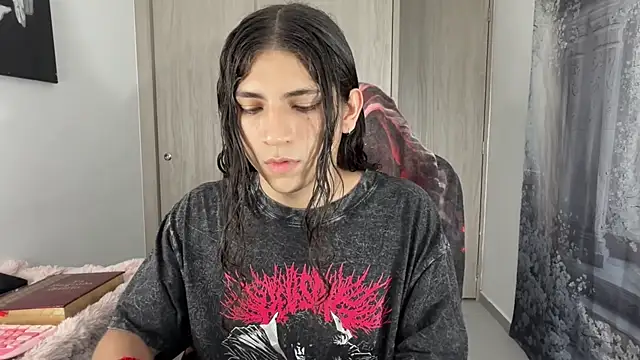 Snapshot of gabriel__manson chatting on February 14, 10:50 pm gabriel manson online show from February 14, 10:50 pm