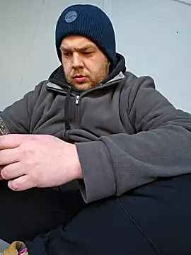 Snapshot of PupW0lfy chatting on December 23, 11:25 am PupW0lfy online show from December 23, 11:25 am