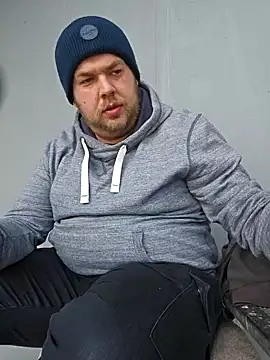 Snapshot of PupW0lfy chatting on January 20, 11:24 am PupW0lfy online show from January 20, 11:24 am