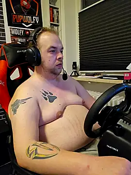 Snapshot of PupW0lfy chatting on February 2, 6:10 pm PupW0lfy online show from February 2, 6:10 pm