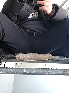 Snapshot of PupW0lfy chatting on February 17, 11:34 am PupW0lfy online show from February 17, 11:34 am