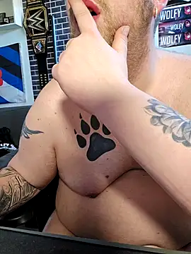 Snapshot of PupW0lfy chatting on February 18, 2:59 pm PupW0lfy online show from February 18, 2:59 pm