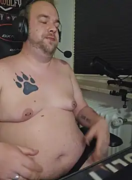 Snapshot of PupW0lfy chatting on October 11, 7:12 pm PupW0lfy online show from October 11, 7:12 pm