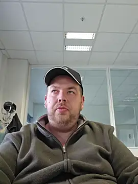 Snapshot of PupW0lfy chatting on October 14, 7:42 am PupW0lfy online show from October 14, 7:42 am