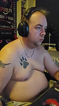 PupW0lfy online show from December 20, 7:21 pm