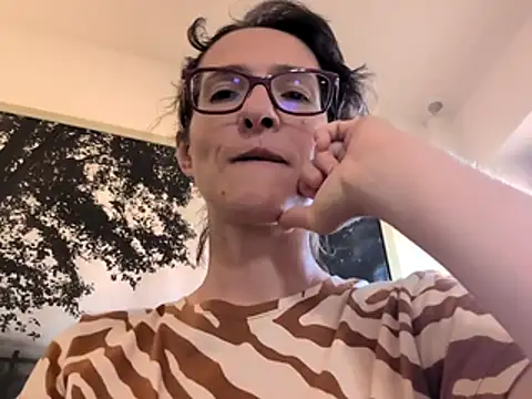 Milky hairy mommy online show from June 27, 2:44 pm
