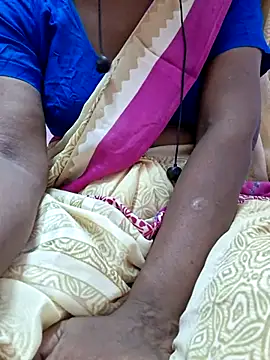 Snapshot of Tamil--Rani chatting on April 19, 2:27 pm Tamil--Rani online show from April 19, 2:27 pm
