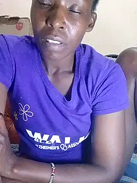 Snapshot of Claris2 chatting on March 10, 8:25 pm Claris2 online show from March 10, 8:25 pm