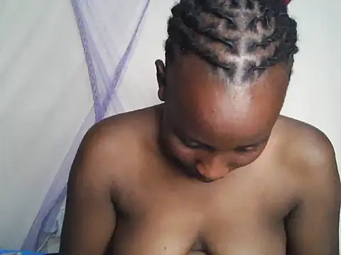 Snapshot of juiccypussy chatting on April 9, 6:24 pm juiccypussy online show from April 9, 6:24 pm