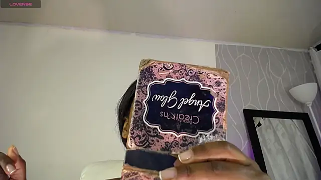 Snapshot of Britanymooree chatting on January 9, 8:44 pm Britanymooree online show from January 9, 8:44 pm