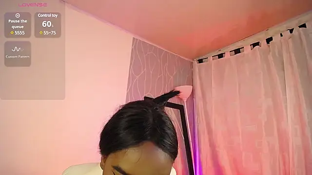 Snapshot of Britanymooree chatting on January 31, 1:33 am Britanymooree online show from January 31, 1:33 am