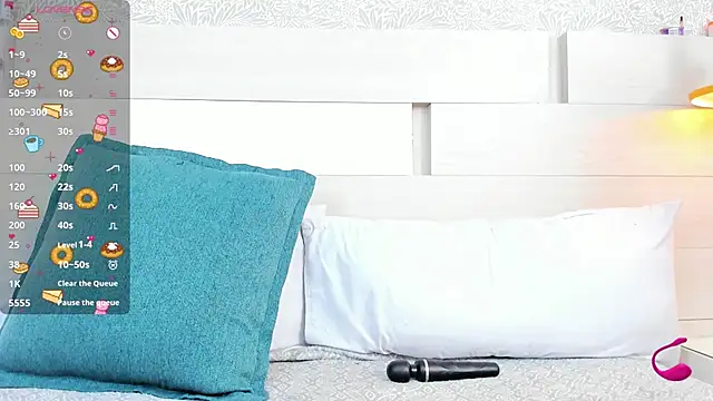 Isabela Coleman online show from November 5, 2:28 pm