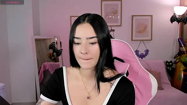 Veronica isaza   online show from October 5, 12:47 pm