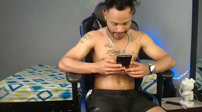 Sebastian lugo online show from March 8, 11:28 pm