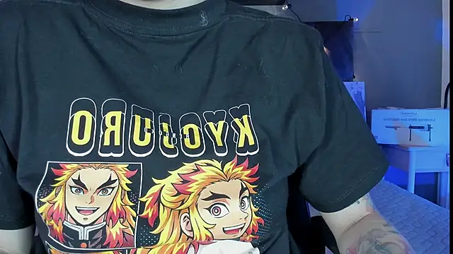 Snapshot of AmbarHills_1 chatting on October 13, 11:32 am AmbarHills 1 online show from October 13, 11:32 am