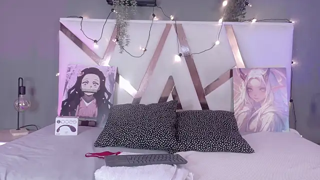 Snapshot of AmbarHills_1 chatting on December 1, 11:48 am AmbarHills 1 online show from December 1, 11:48 am