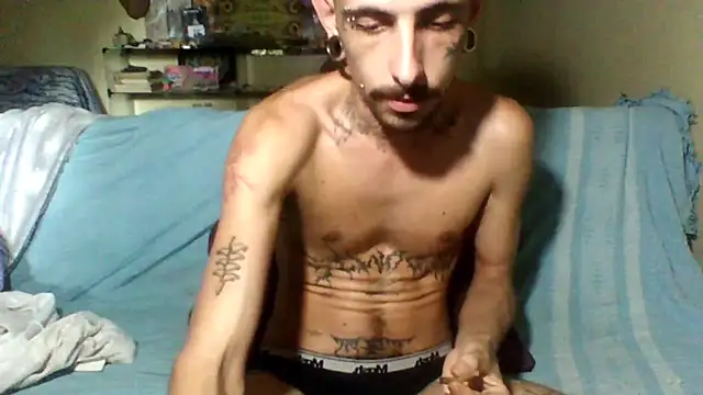 Snapshot of sellvageria chatting on November 16, 6:46 pm sellvageria online show from November 16, 6:46 pm