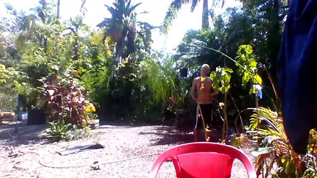 Snapshot of sellvageria chatting on December 15, 5:06 pm sellvageria online show from December 15, 5:06 pm