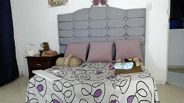 Sara-bigass online show from January 30, 7:04 pm