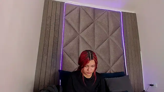 AbbyWathson online show from January 27, 7:35 pm