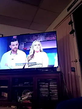 Snapshot of whyteguy410 chatting on November 25, 10:43 pm whyteguy410 online show from November 25, 10:43 pm