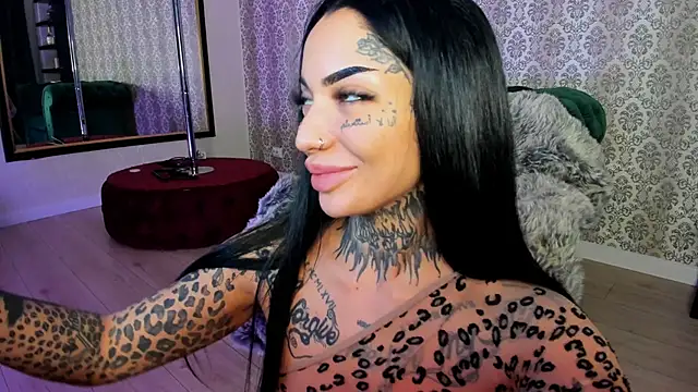 CreamyInkky  online show from December 4, 12:14 pm