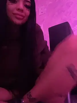 CreamyInkky  online show from January 20, 3:28 pm