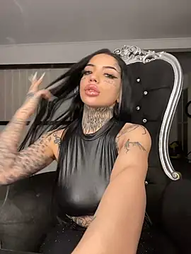 CreamyInkky  online show from February 3, 7:29 am