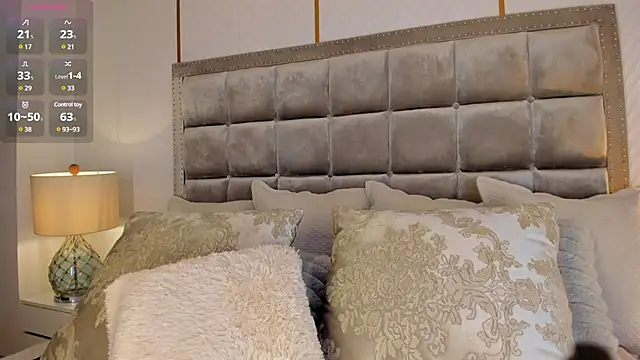 Snapshot of StacyRigel chatting on December 24, 7:17 am StacyRigel online show from December 24, 7:17 am