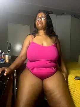 Nomthie online show from October 7, 11:02 pm