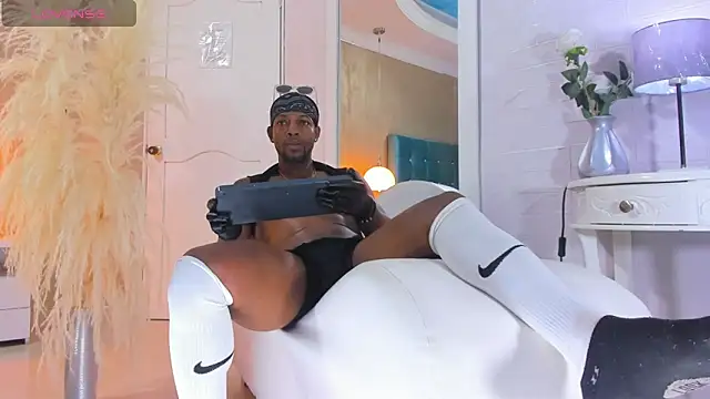 RicoBrown777  online show from September 25, 4:27 am