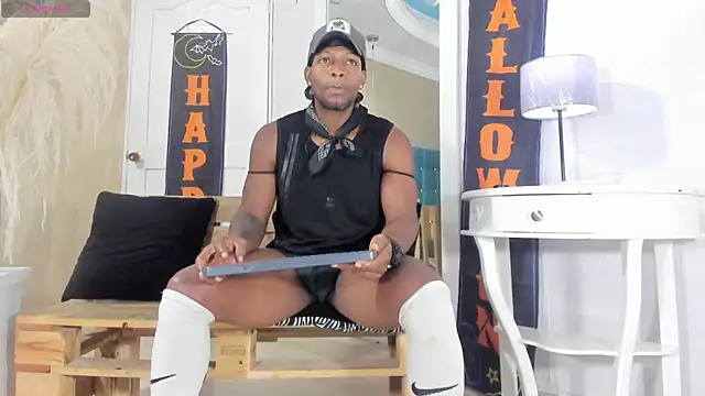 RicoBrown777  online show from October 18, 4:37 am