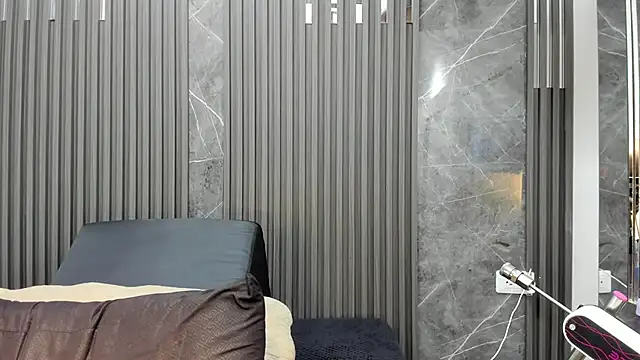 SaraiEvans online show from September 25, 3:21 am