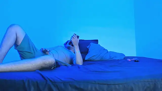 Snapshot of evanandsunny chatting on September 12, 11:48 pm evanandsunny online show from September 12, 11:48 pm