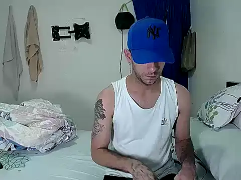 dirty boy horny online show from November 16, 10:15 pm