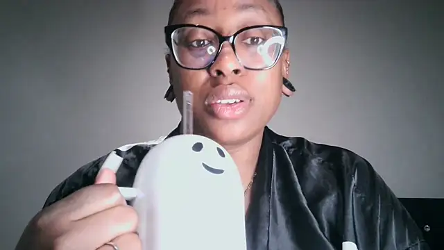 Snapshot of Nyxie_Chaos chatting on September 29, 11:59 am Nyxie Chaos online show from September 29, 11:59 am