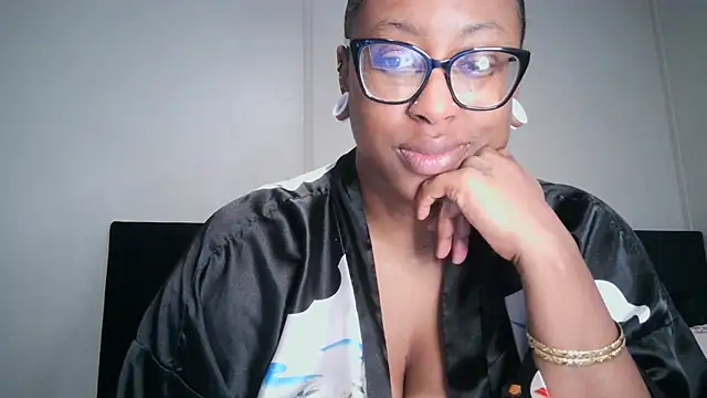 Snapshot of Nyxie_Chaos chatting on December 3, 12:47 pm Nyxie Chaos online show from December 3, 12:47 pm