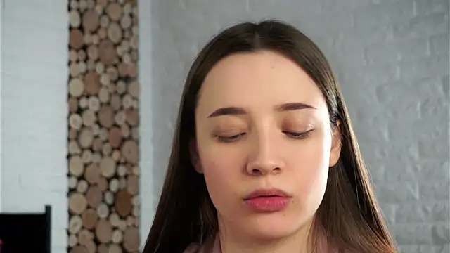 LowOncoming online show from February 3, 7:51 am