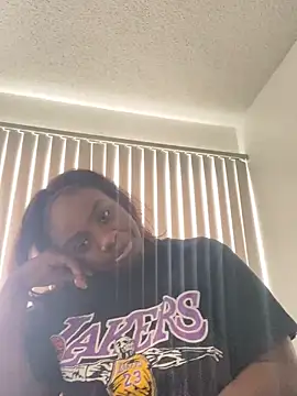 LillShayy online show from September 25, 2:21 pm