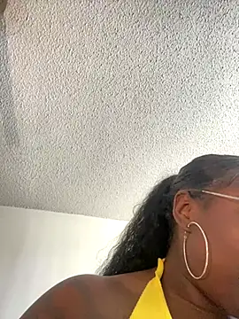 LillShayy online show from November 14, 7:12 pm