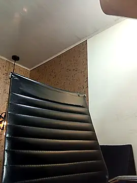 Michelle Brito1 online show from October 16, 9:05 pm