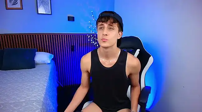 JoseloEvans online show from January 9, 10:09 pm