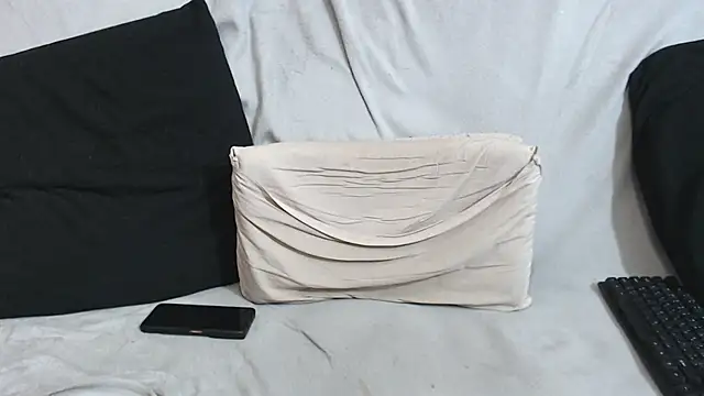 qustci-couple online show from February 27, 10:31 pm